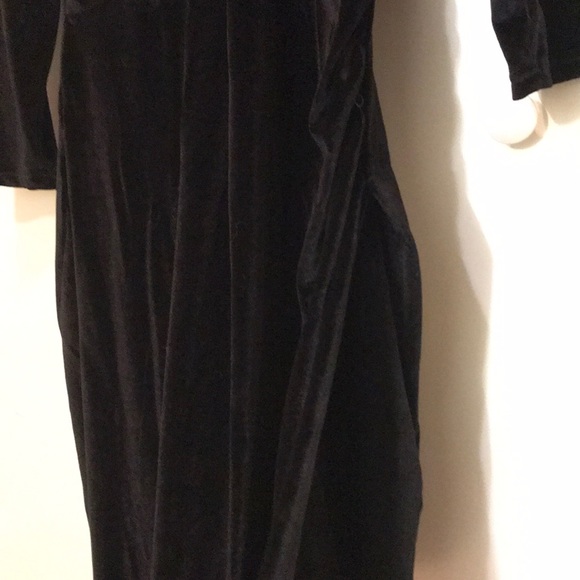 Dress - Picture 4 of 8